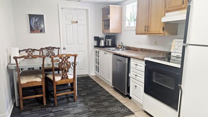 Property Photo: 743 Sunnypoint Drive Basement ON L3Y 2Z7