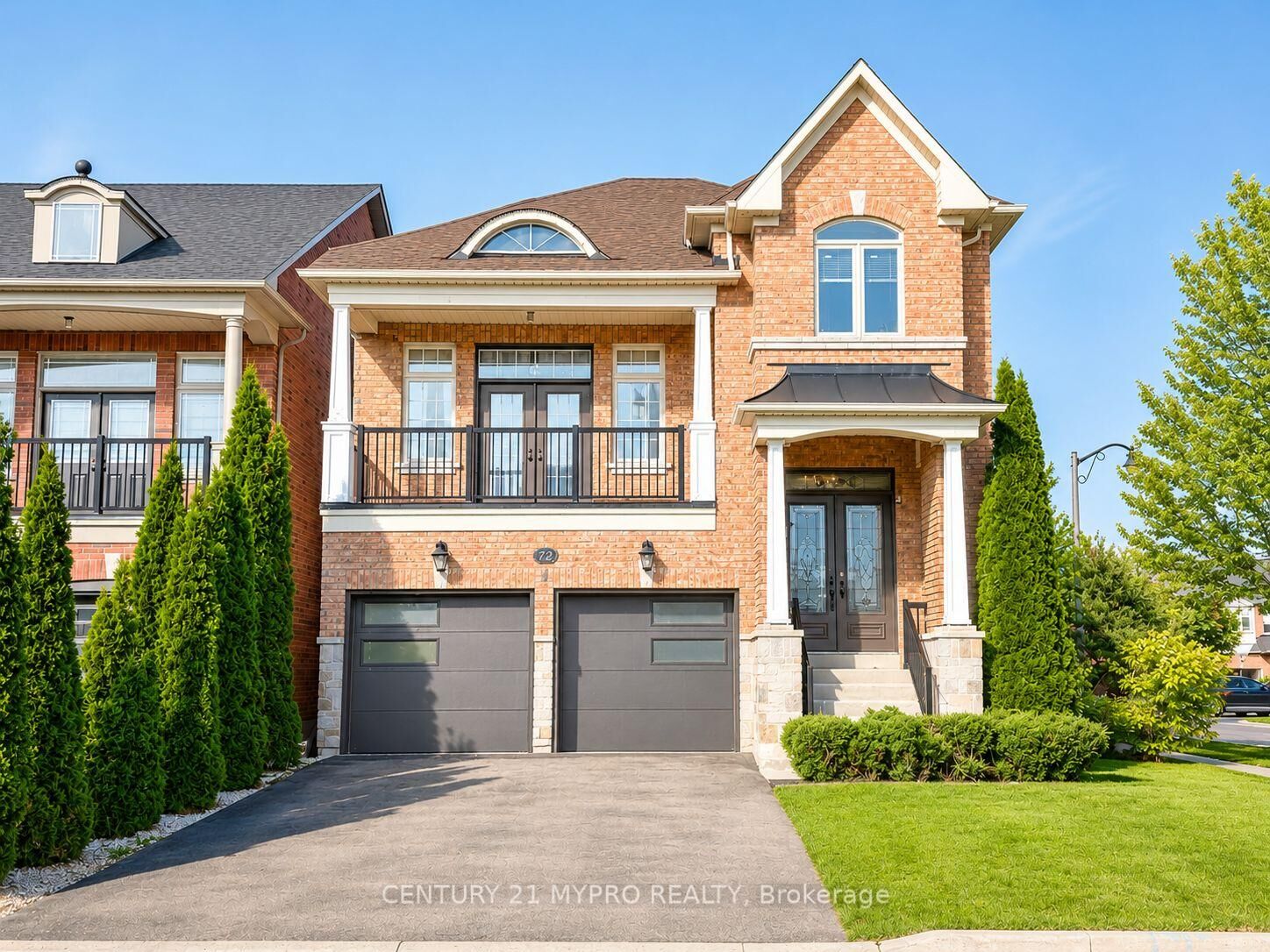 Property Photo: 72 Vandervoort Drive ON L4E 0C7