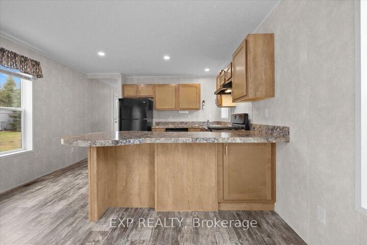 114 Harold Valley Drive — photo 1