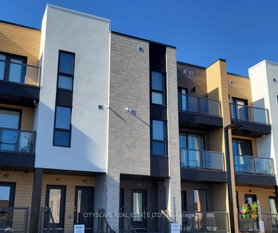 Property Photo:  261 Woodbine Avenue C053  ON N2R 0S7 