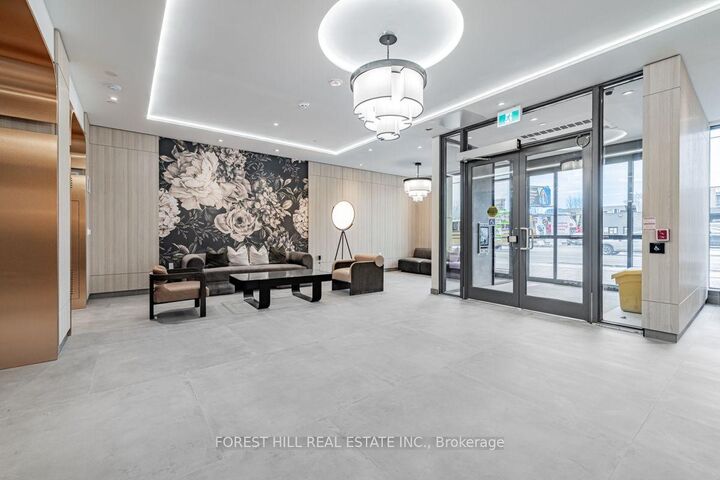Property Photo:  556 Marlee Avenue 911  ON M6B 3J4 