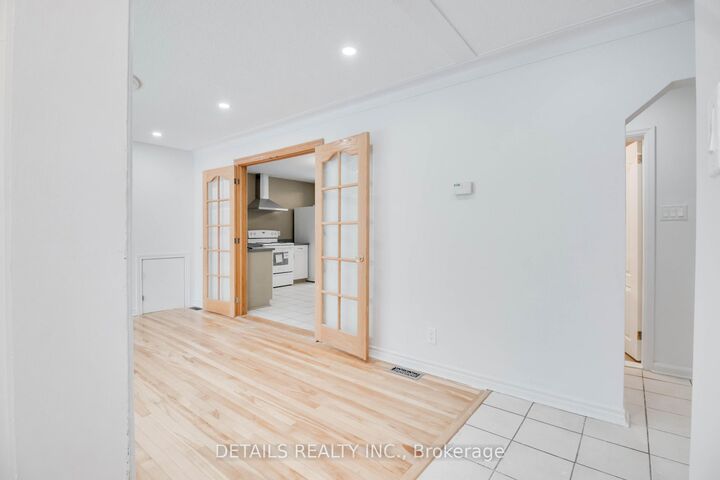Photo de la propriété:  2551 Innes Avenue A  ON K1B 3K1 