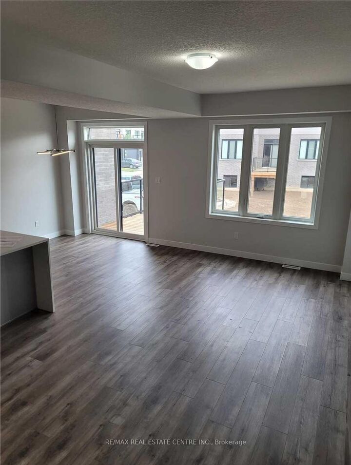 Property Photo:  3380 Singleton Avenue 95  ON N6L 0E8 