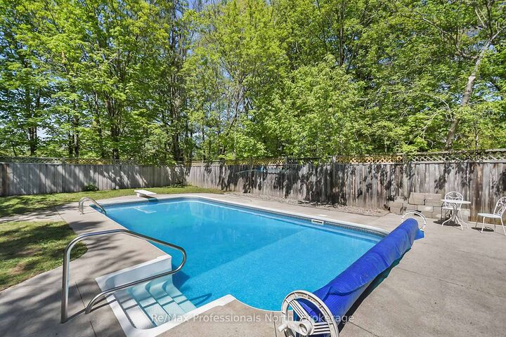 Property Photo:  110 Fraser Street  ON P1P 1C9 