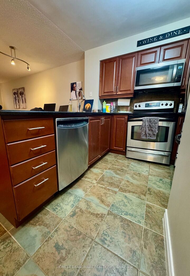 Property Photo:  30 Grand Trunk Crescent 1708  ON M5J 3A4 