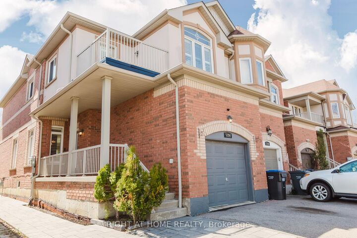 Property Photo: 5294 Roadside Way ON L5M 0H9