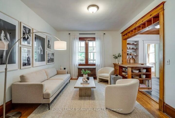 Property Photo: 293 Albert Street ON K7L 3V7