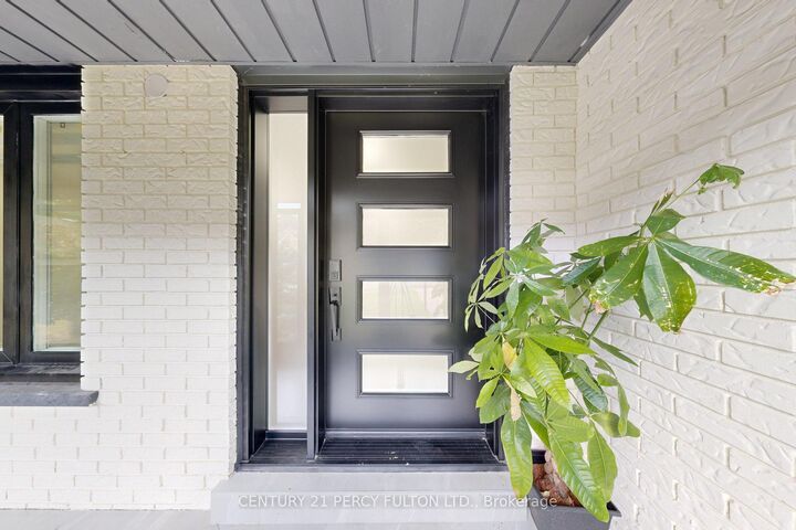Property Photo: 78 Agincourt Drive ON M1S 1M6