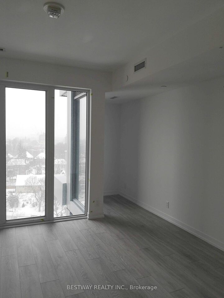 Property Photo:  2020 Bathurst Street 1611  ON M5P 0A6 