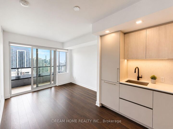Property Photo:  609 Sherbourne Street 3401  ON M4X 0A4 