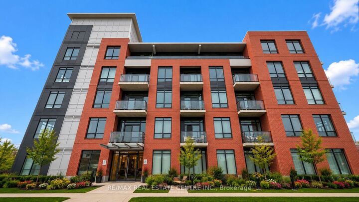 Property Photo: 1010 Dundas Street E Ph12 ON L1N 2K2