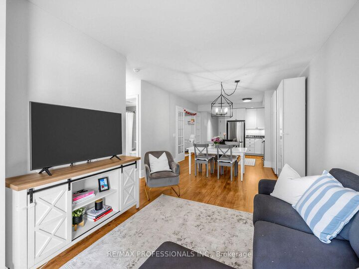 Property Photo: 5233 Dundas Street W 1123 ON M9B 6M1