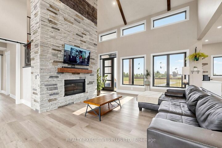 Property Photo:  16 Cambray Road  ON K0M 1G0 