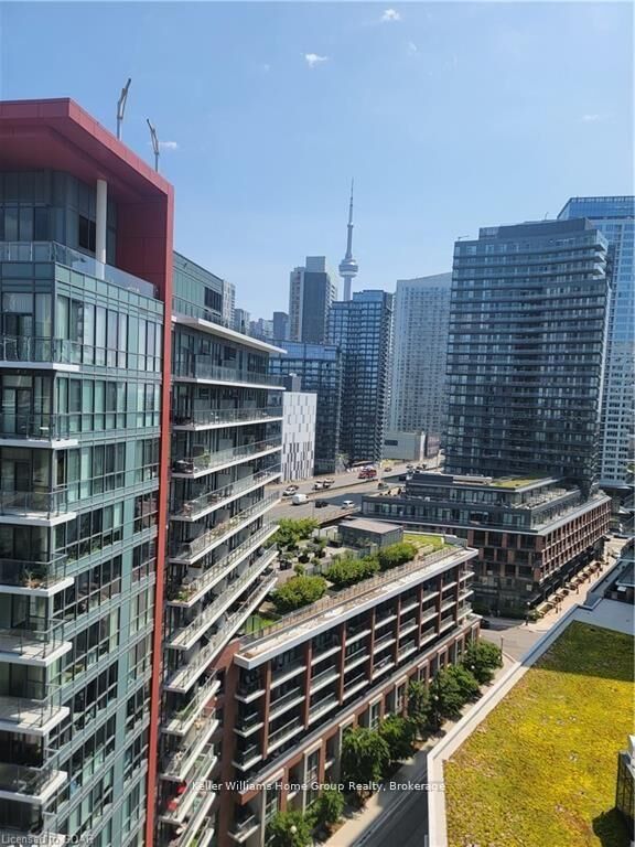 Property Photo:  38 Grand Magazine Street 2029  ON M5V 0B1 