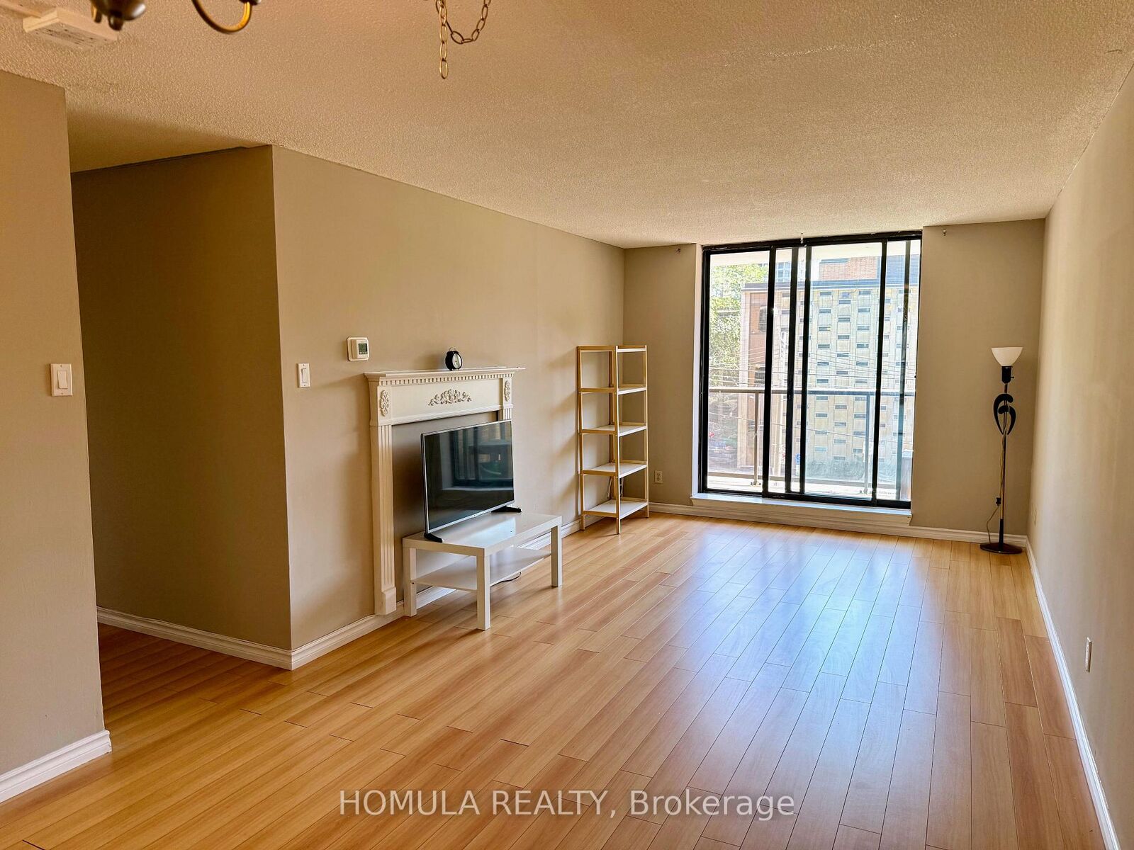 Property Photo: 250 Jarvis Street 303 ON M5B 2L2
