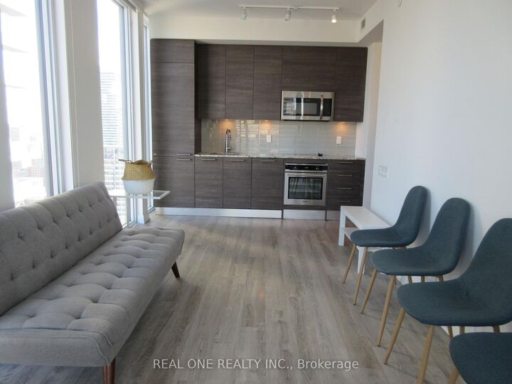 Property Photo: 28 Wellesley Street E 2207 ON M4Y 0C4