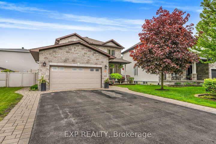 Property Photo:  224 Topaze Crescent  ON K4K 0E4 