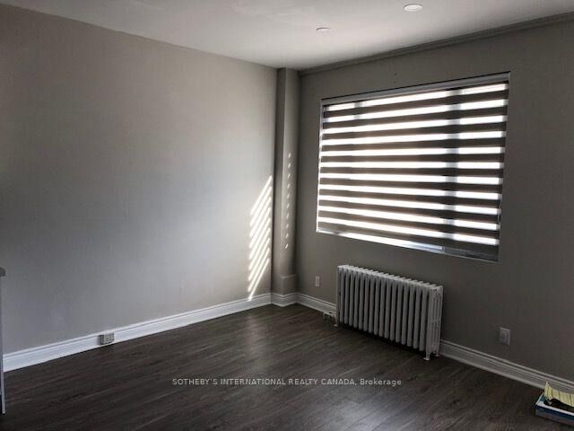 Property Photo: 647 Vaughan Road A1 ON M6E 2Y4