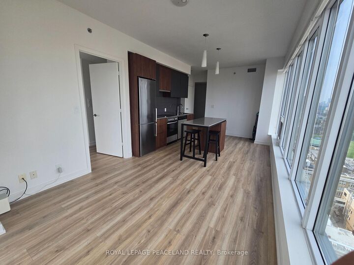 Property Photo:  203 College Street 2308  ON M5T 1P9 