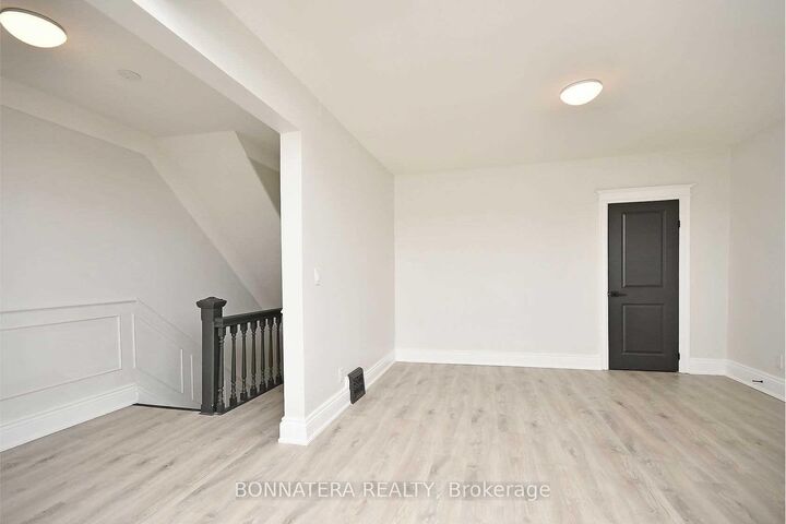 Property Photo: 47 Emerald Street N Upper ON L8L 5K2