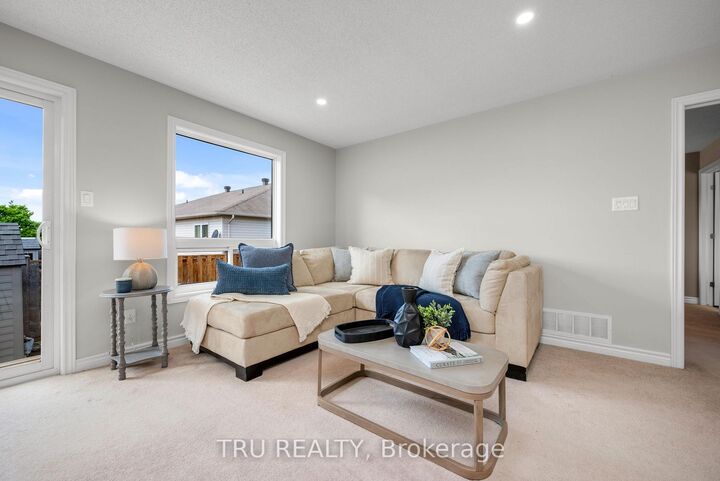 Property Photo: 76 Johanna Street ON K0A 1A0
