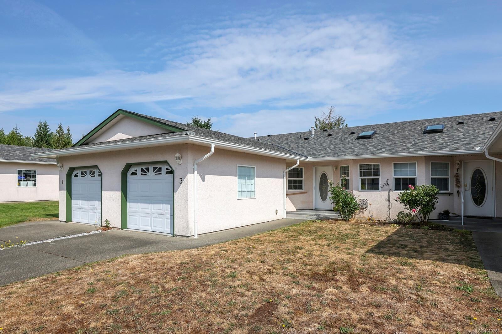 Property Photo: 3355 First St #3 BC V0R 1S0