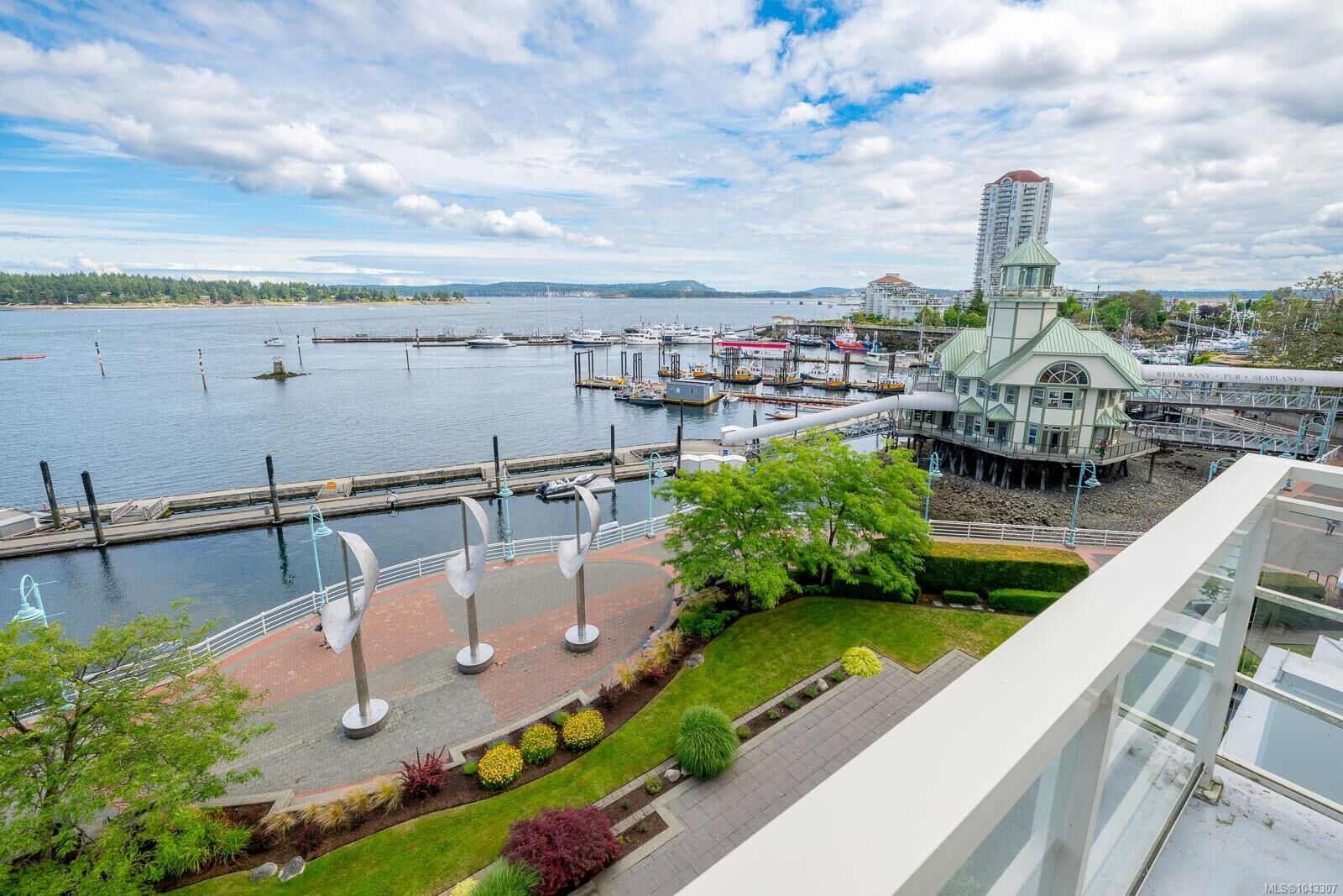 Property Photo: 38 Front St #103 BC V9R 0B8