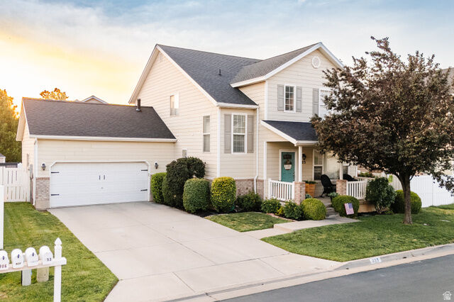 Property Photo: 923 N Kings Crossing Dr UT 84025