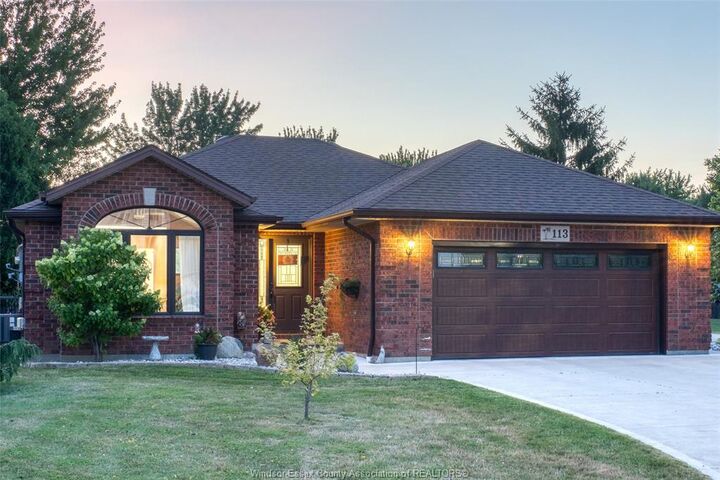 113 Beach Court — photo 1