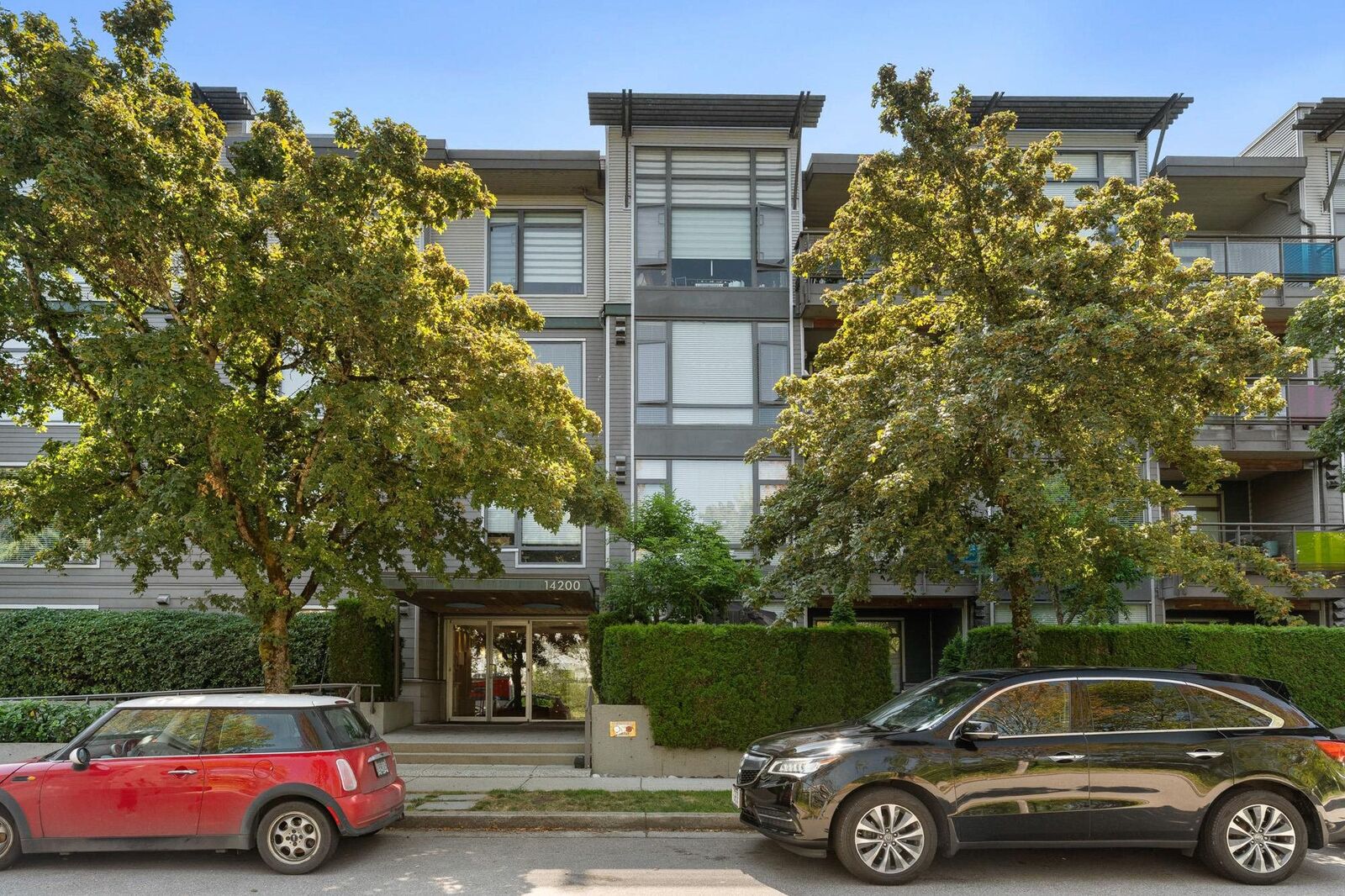 Property Photo: 14200 Riverport Way 302 BC V6W 1M4