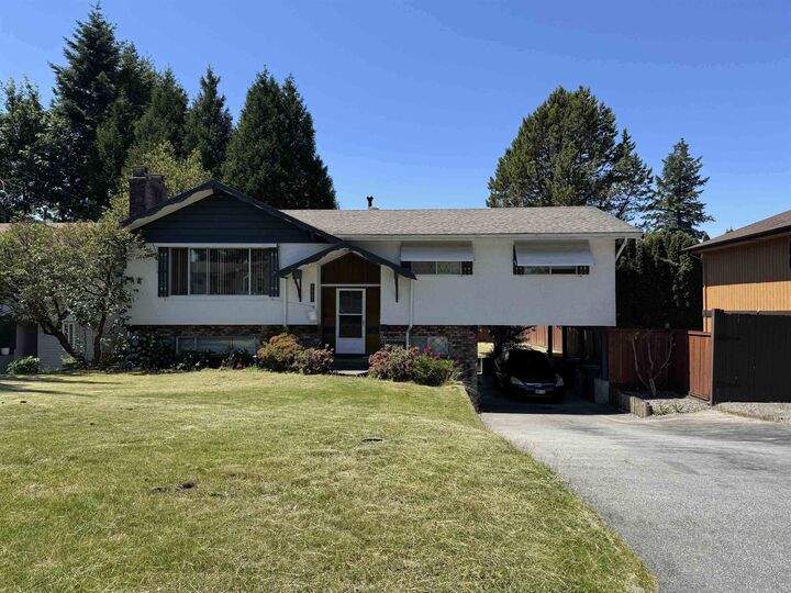 9537 125A Street — photo 1