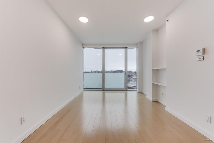 Property Photo:  8080 Cambie Road 823  BC V6X 0C1 
