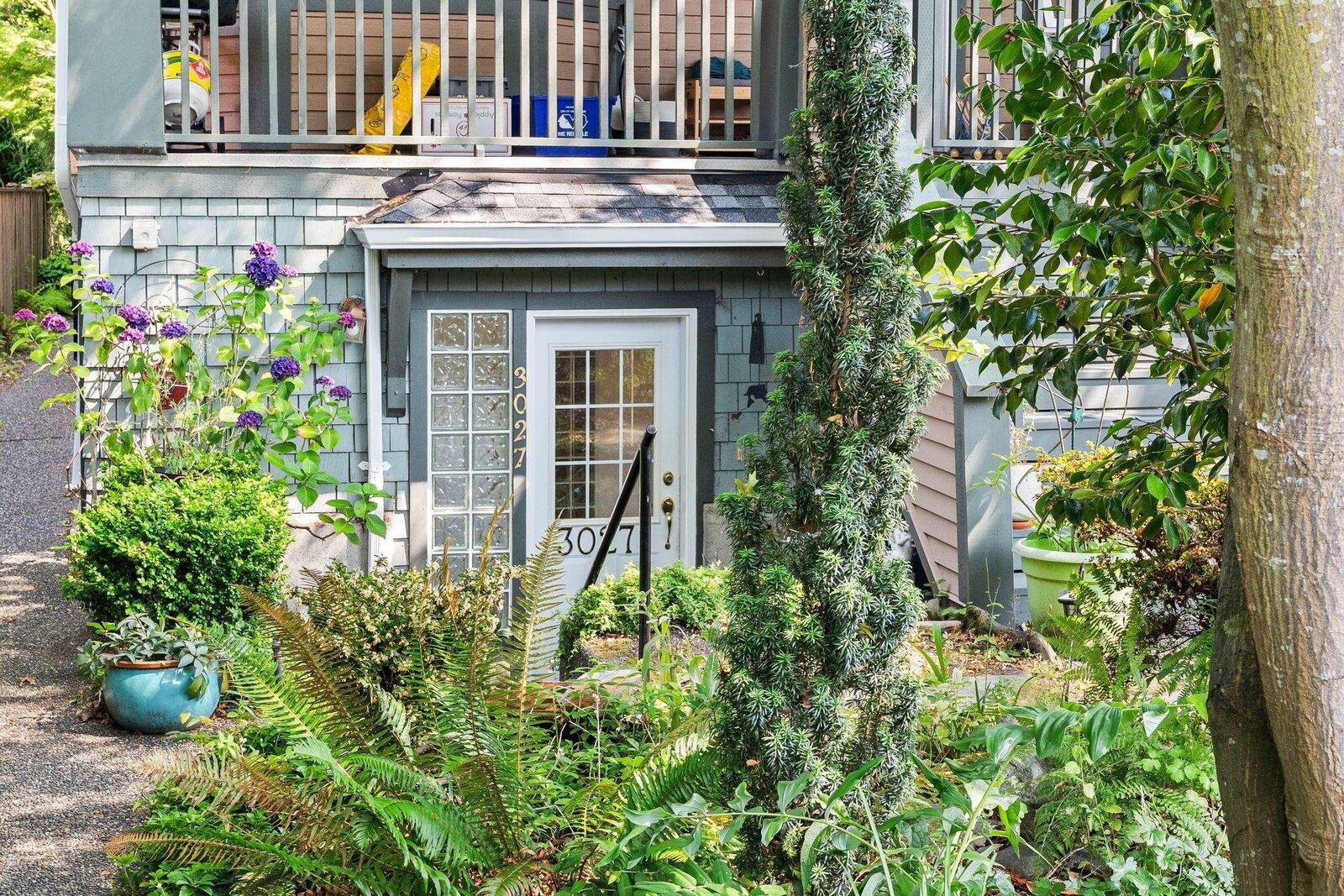 Property Photo: 3027 W 7th Avenue BC V6K 1Z7
