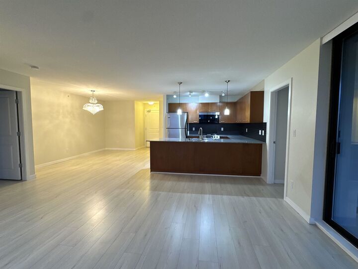 Property Photo:  4333 Central Boulevard 14xx  BC V5H 4X2 