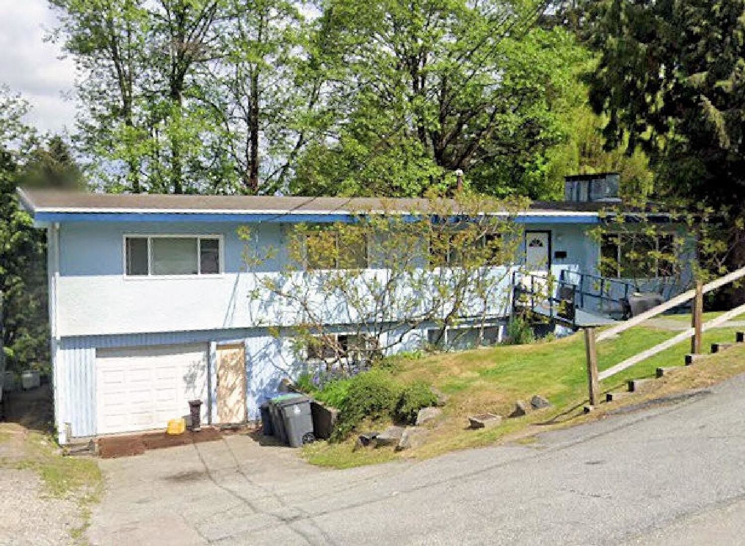 Property Photo: 11333 96 Avenue BC V3V 1V7