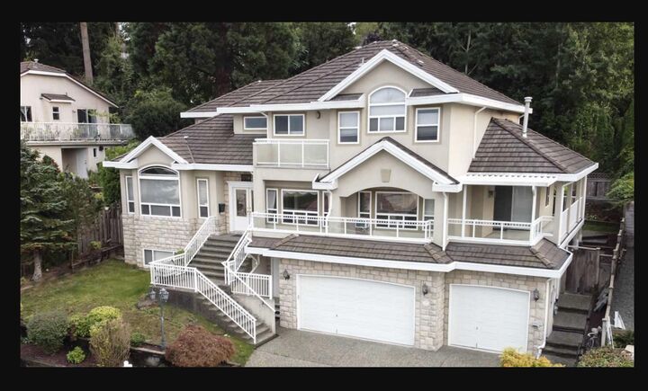 Property Photo: 13918 115A Avenue BC V3R 9Y3