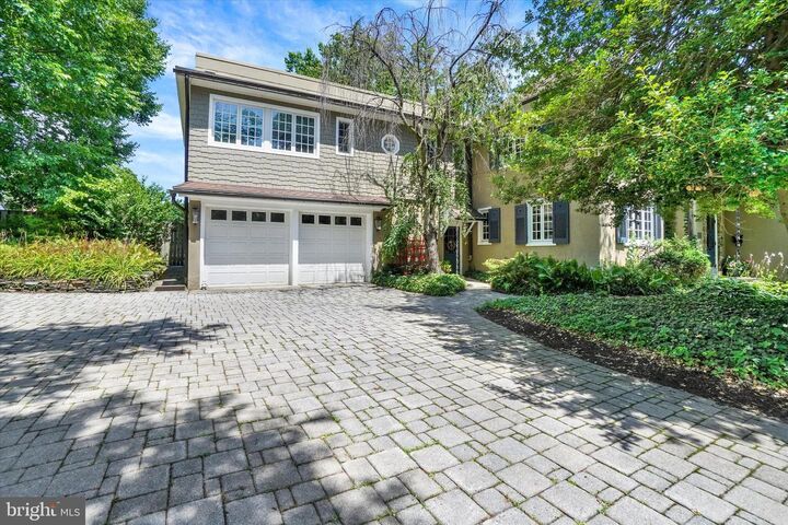 Property Photo:  915 Arlington Road  PA 17403 