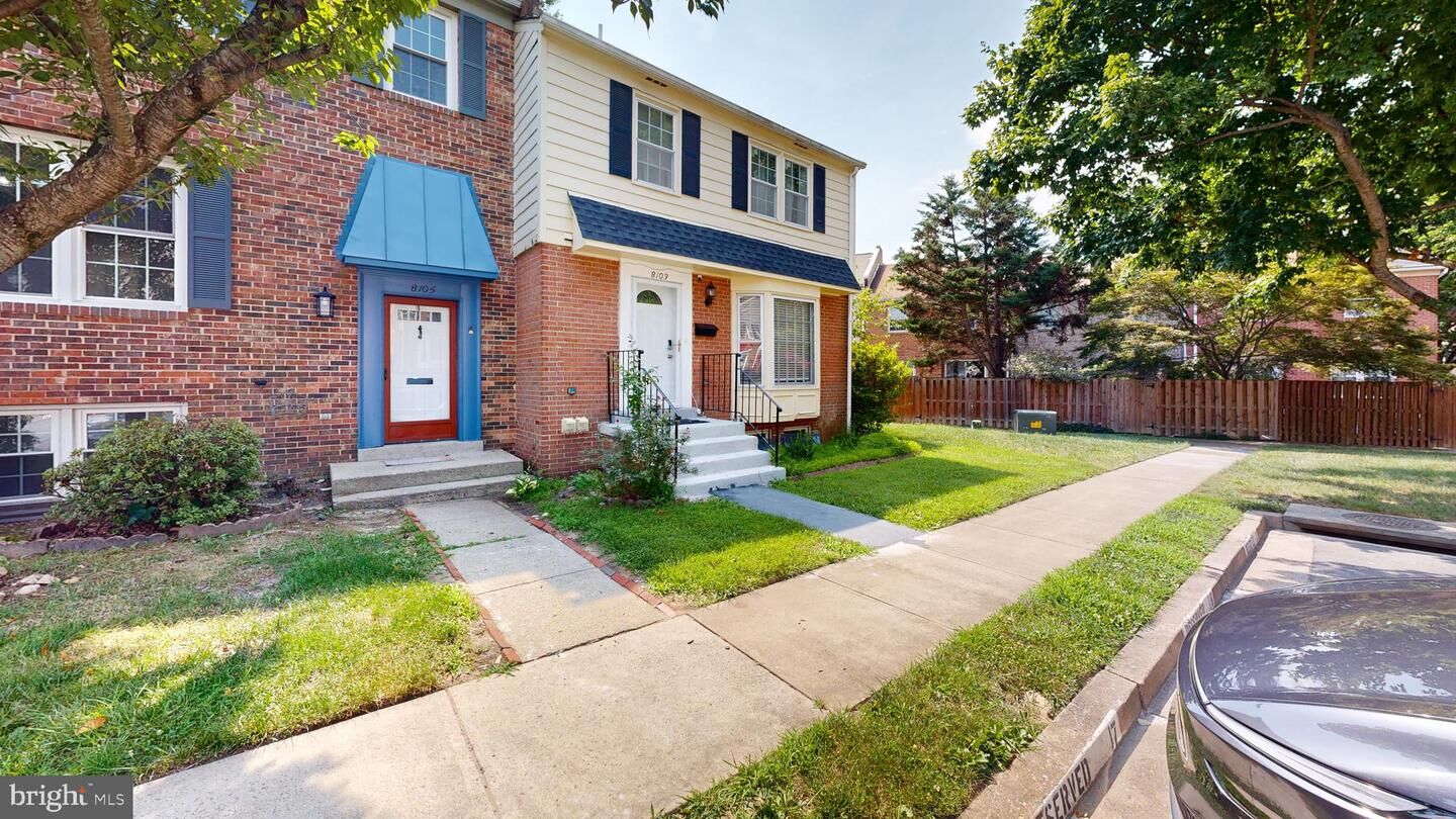 Property Photo:  8105 Kenova Lane  VA 22153 