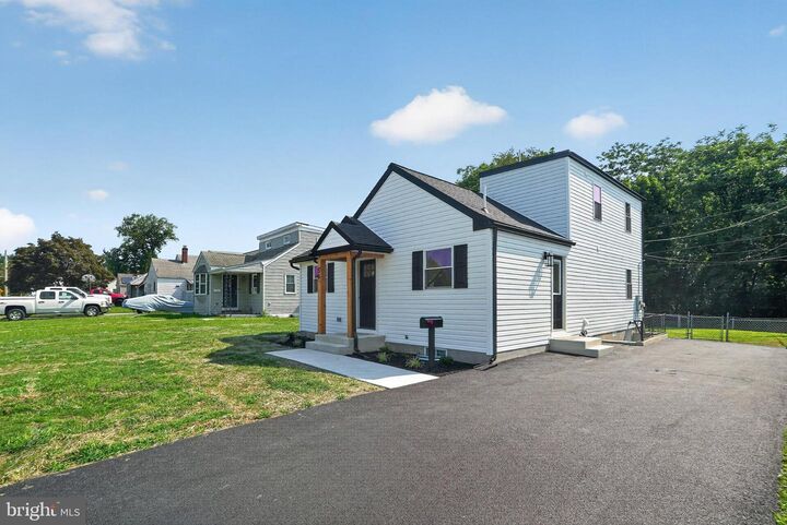 Property Photo: 56 Yale Avenue DE 19720
