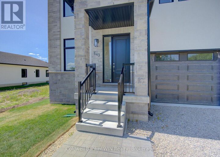 Property Photo: 643 Martin Street ON N0G 2L3