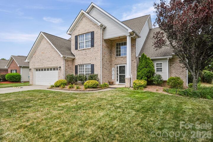 Property Photo: 4018 Waxwood Drive NC 28110