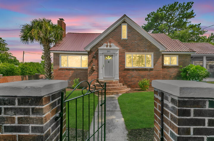 Property Photo:  161 Gordon Street  SC 29403 