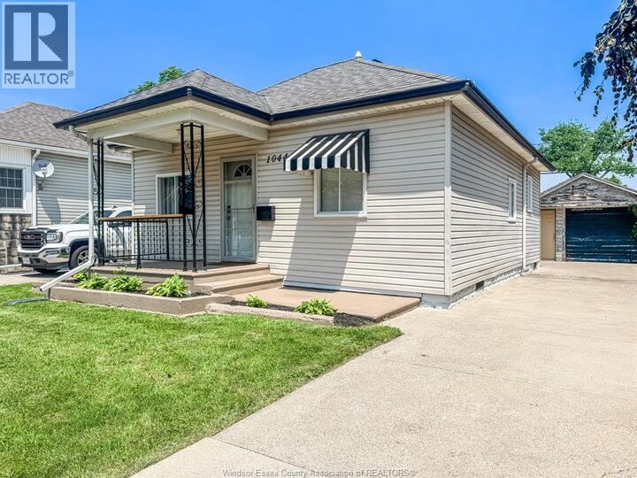Property Photo: 1044 Reedmere ON N8S 2M1