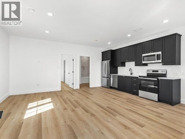 Property Photo:  1-1702 Centennial Street  YT Y1A 0Z4 