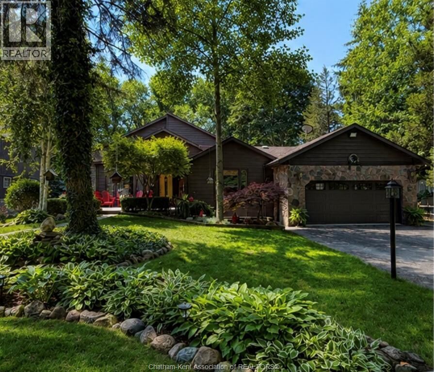 Property Photo:  18080 Second Avenue  ON N0P 1X0 