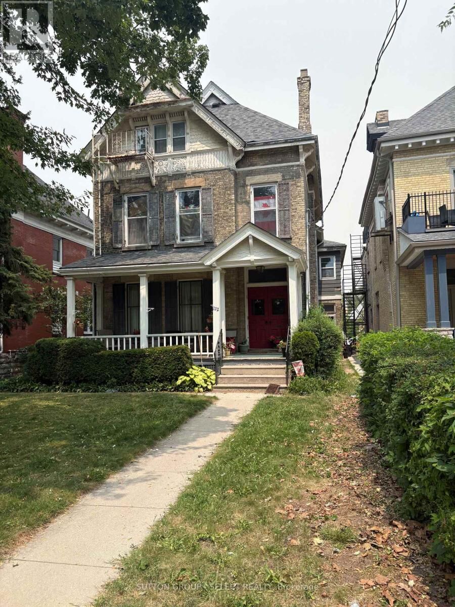 Property Photo: 292 Central Avenue ON N6B 2C8