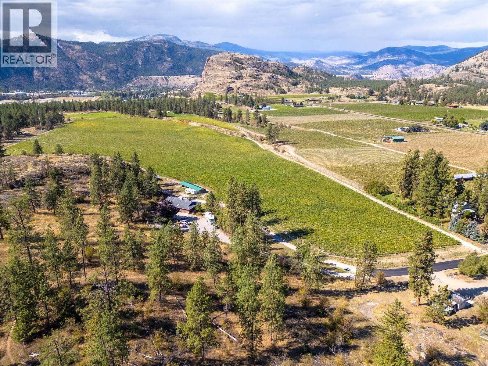 Property Photo:  1580 Chapman Road  BC V0H 1R1 
