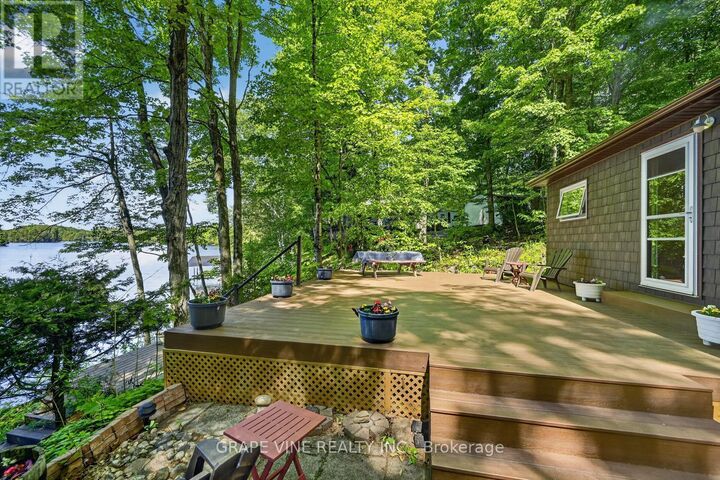 Property Photo: 1010 Firefly Lane ON K0H 2L0