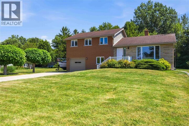 4193 Bluepoint Drive — photo 1
