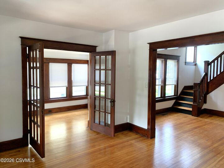 Property Photo: 1004 W Market Street PA 17837